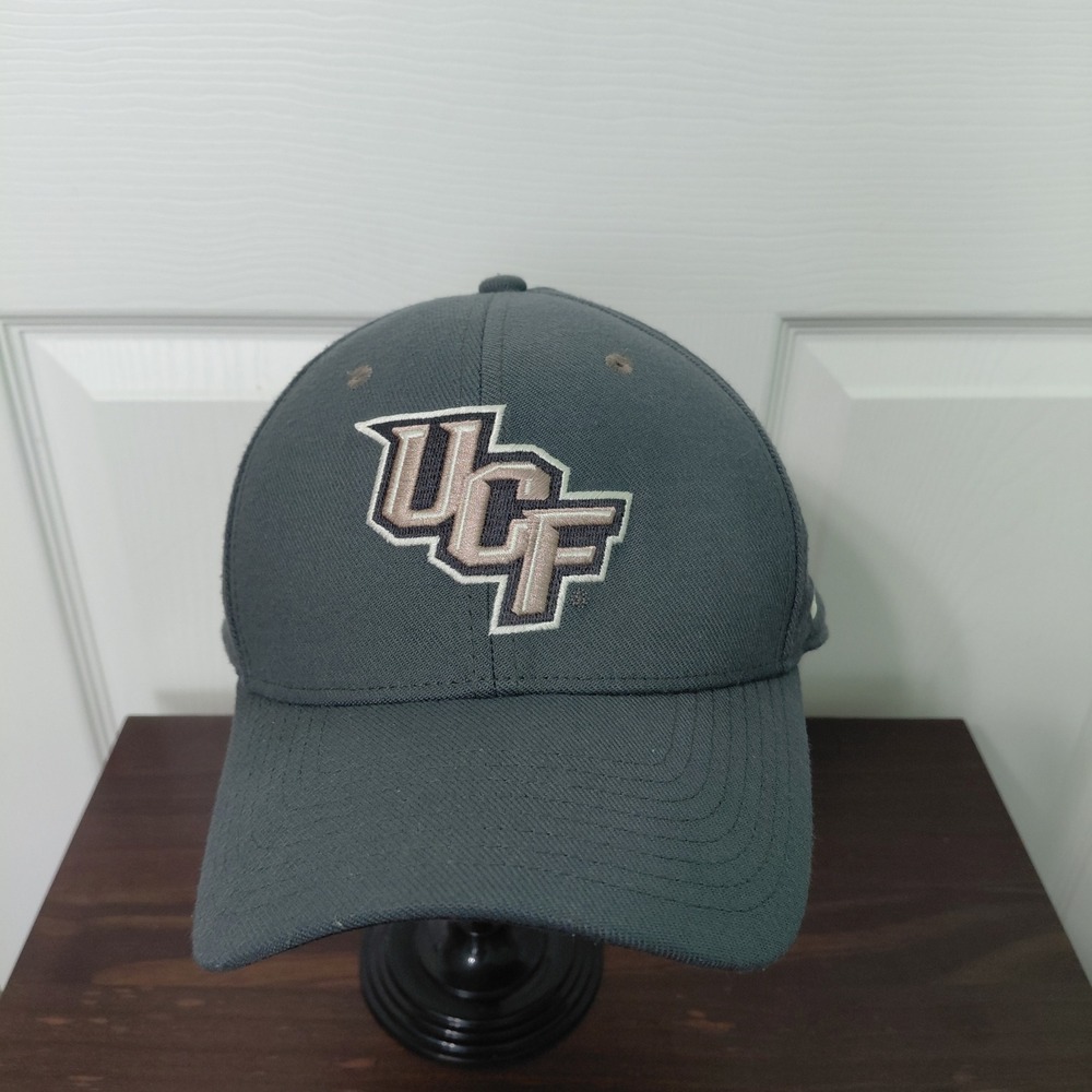 Nike UCF Knights Dri-FIT Classic99 Swoosh Flex Hat Mens Gray 80853 C-11126 OSFM